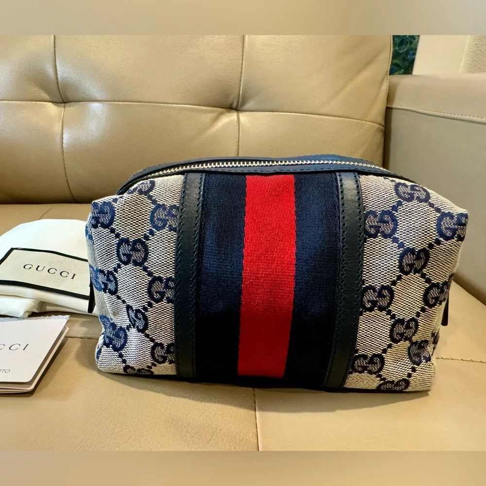 Sold x x GUCCI GG supreme canvas cosmetic pouch red and blue web - Picture 2 of 14